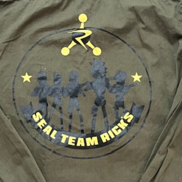 Rick & Morty Seal Team Rick’s Button Up Olive Green Shirt Men’s Size Small - Picture 8 of 13